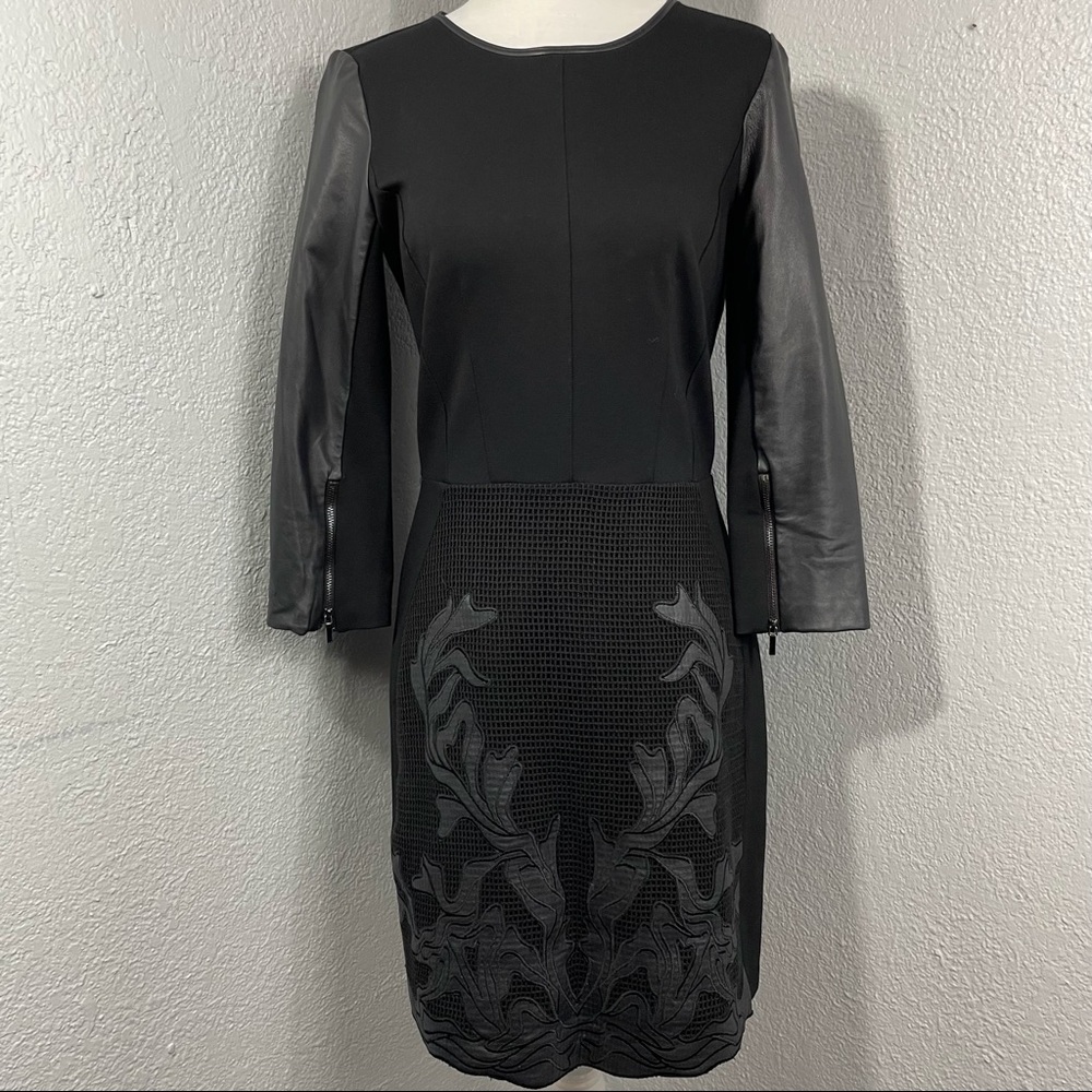 A.moss dress Size 4